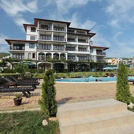 公寓式酒店 Bademite Apart Complex 圣弗拉斯